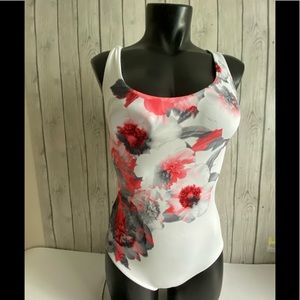 Onia Women’s beachwear